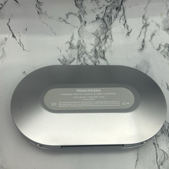 REM BEAUTY Midnight Shadows Eyeshadow Palette in Principessa - Picture 3 of 6